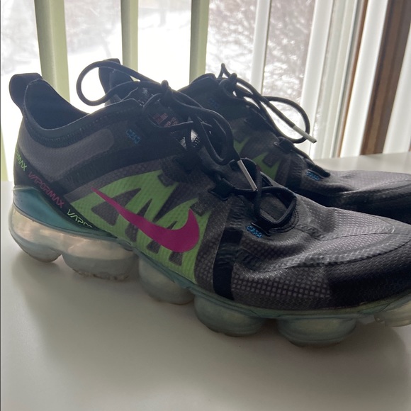 Nike Air VaporMax Fuchsia Lime